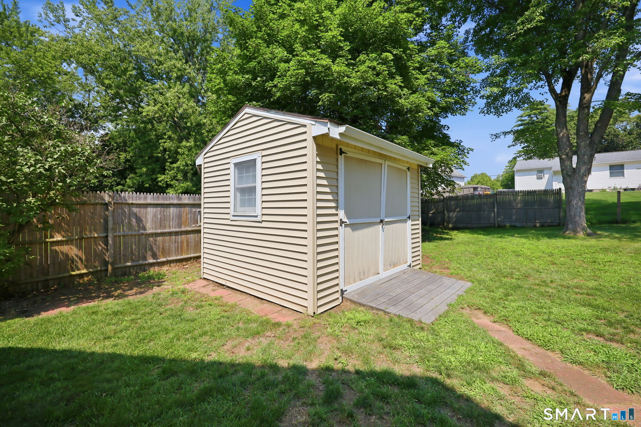 7 Play Road Enfield CT 06082