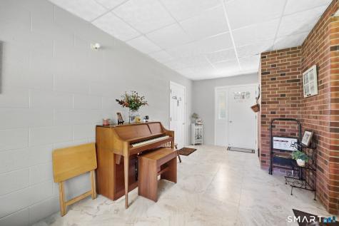 517 Swain Avenue Meriden CT 06450
