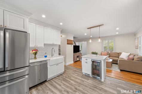 157 Hulls Highway Fairfield CT 06890