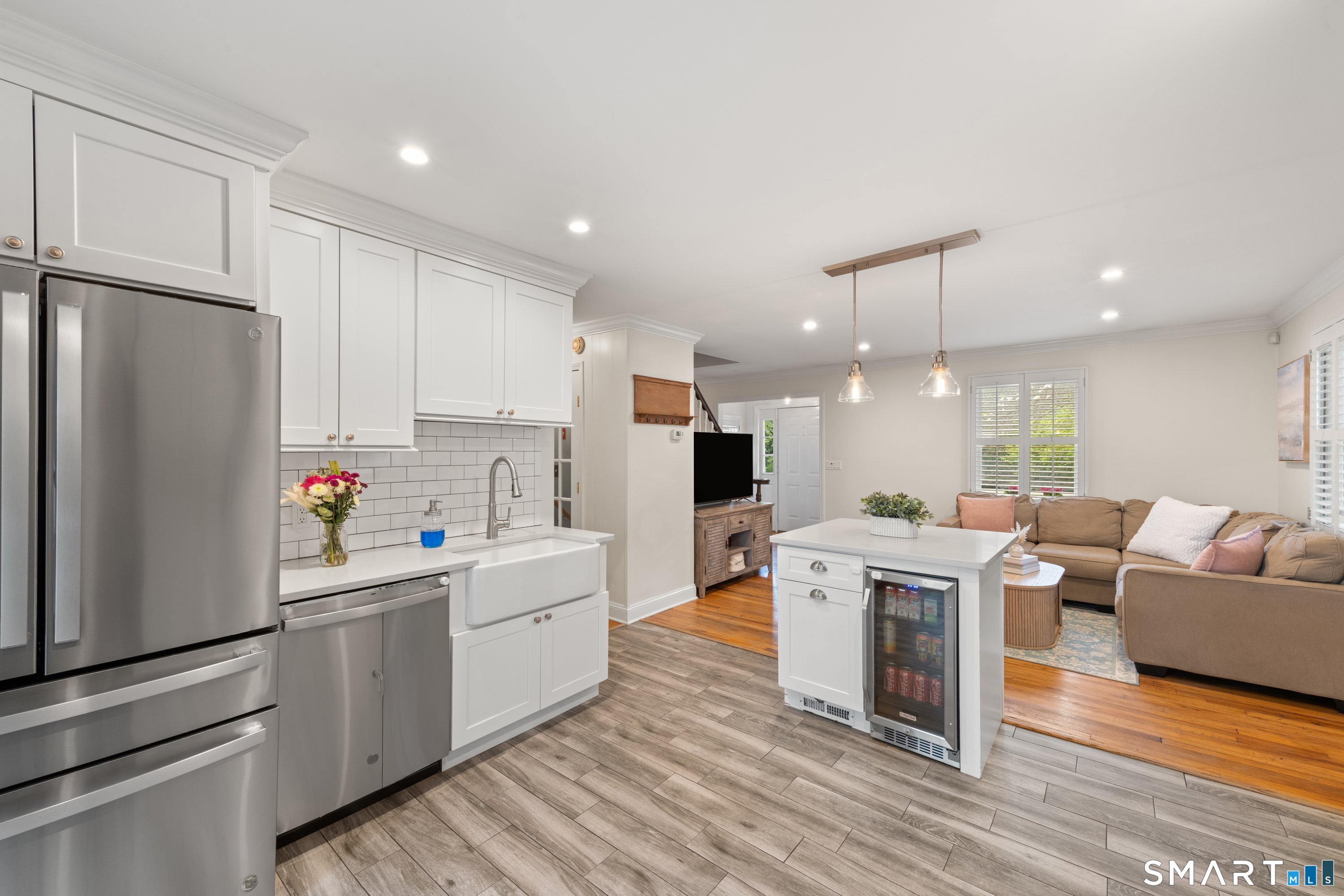 157 Hulls Highway Fairfield CT 06890