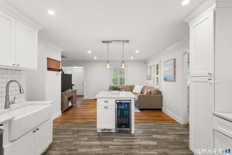 157 Hulls Highway Fairfield CT 06890