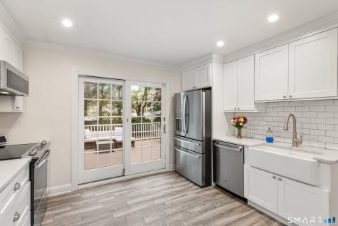 157 Hulls Highway Fairfield CT 06890