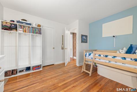 157 Hulls Highway Fairfield CT 06890