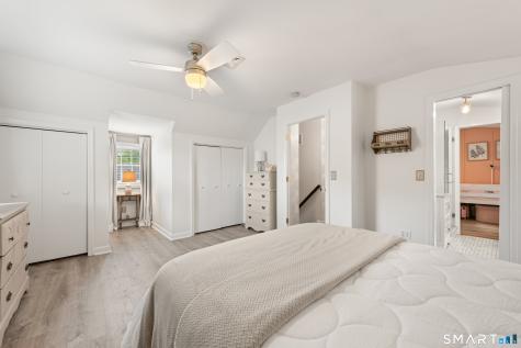 157 Hulls Highway Fairfield CT 06890