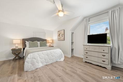 157 Hulls Highway Fairfield CT 06890