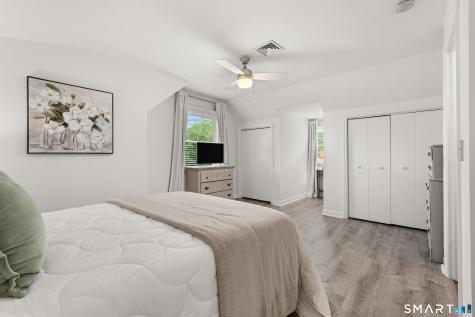 157 Hulls Highway Fairfield CT 06890