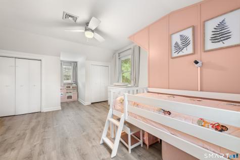 157 Hulls Highway Fairfield CT 06890