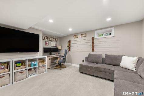 157 Hulls Highway Fairfield CT 06890
