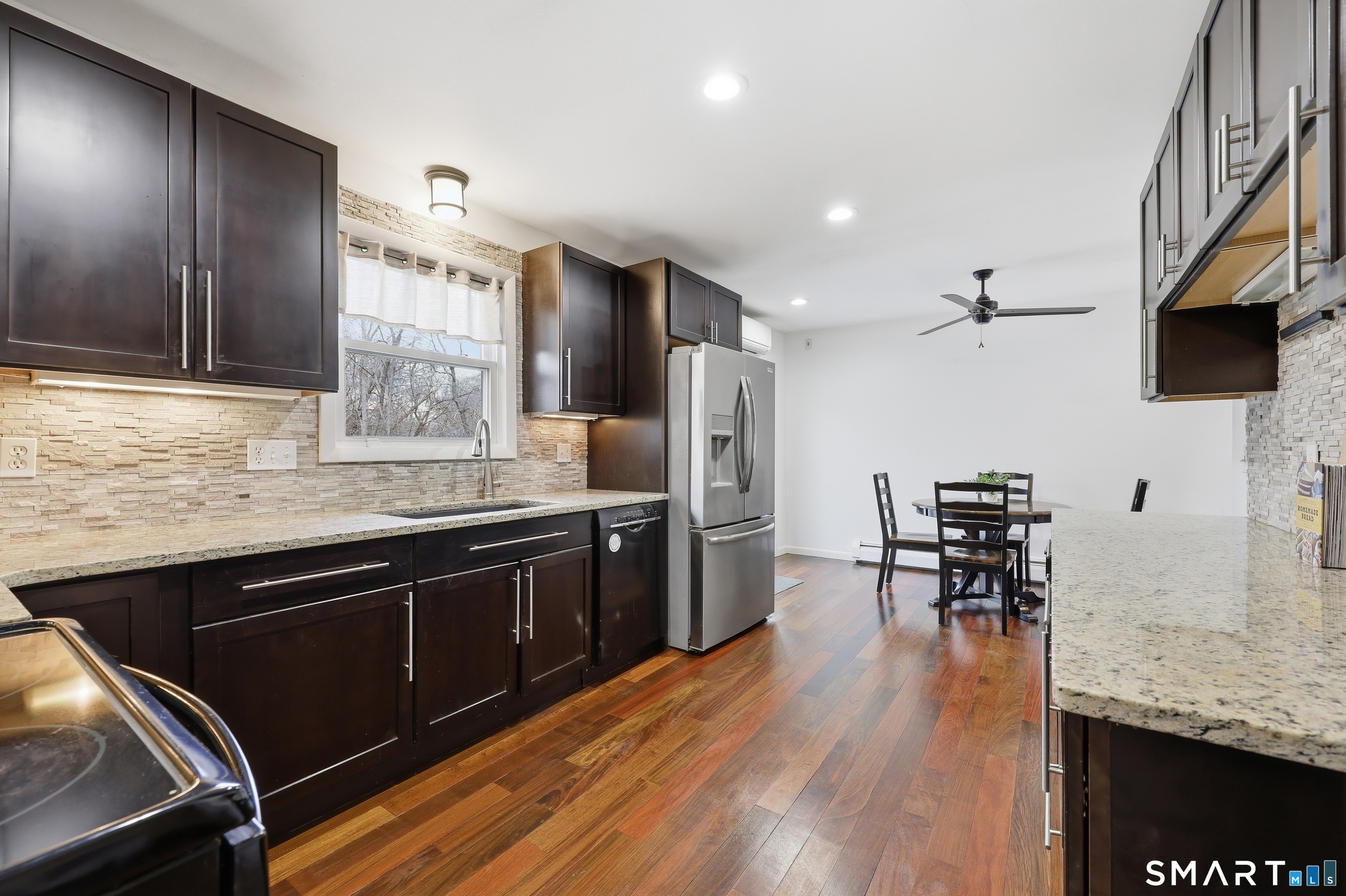 16 Parker Street Enfield CT 06082