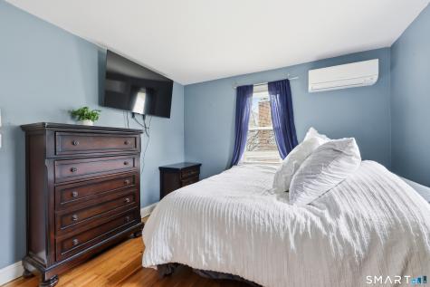 16 Parker Street Enfield CT 06082