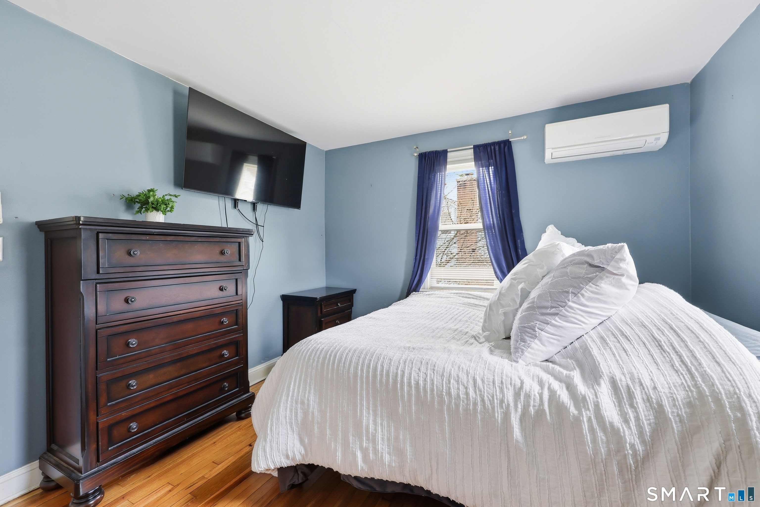16 Parker Street Enfield CT 06082