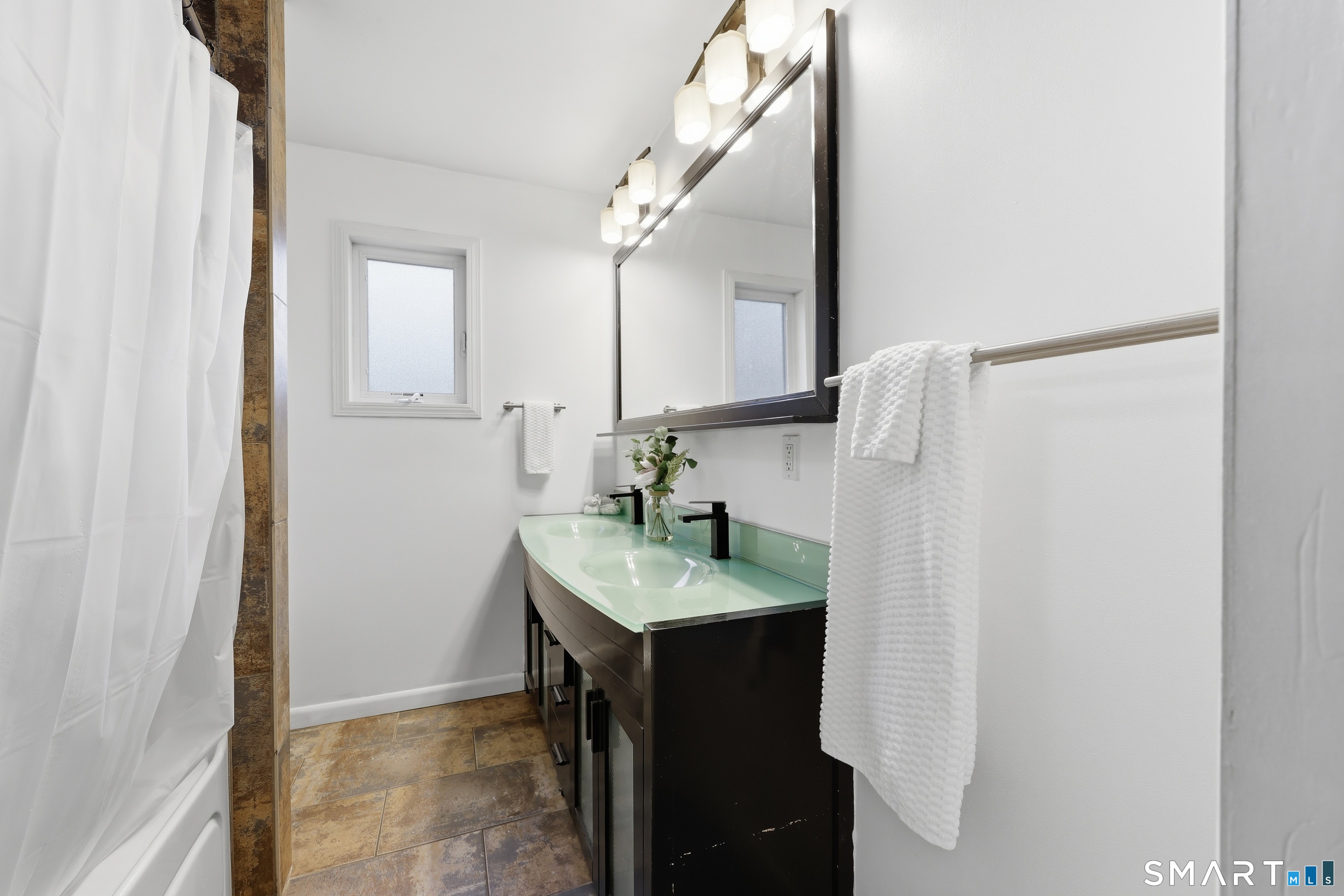 16 Parker Street Enfield CT 06082