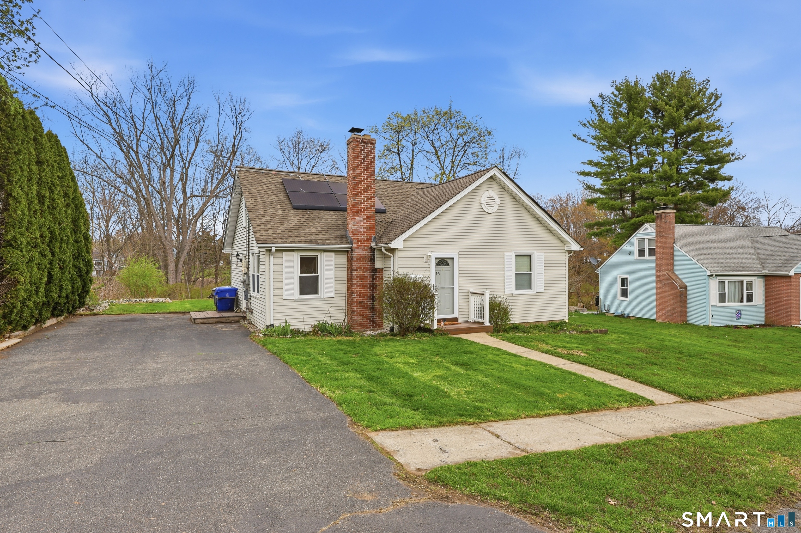 16 Parker Street Enfield CT 06082