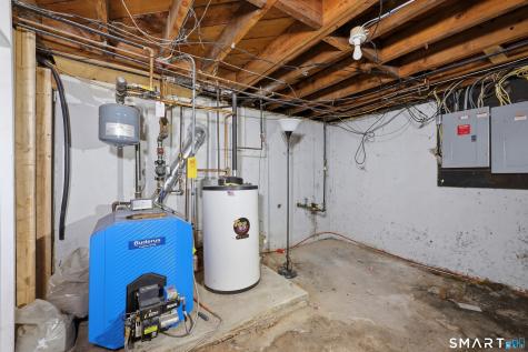16 Parker Street Enfield CT 06082