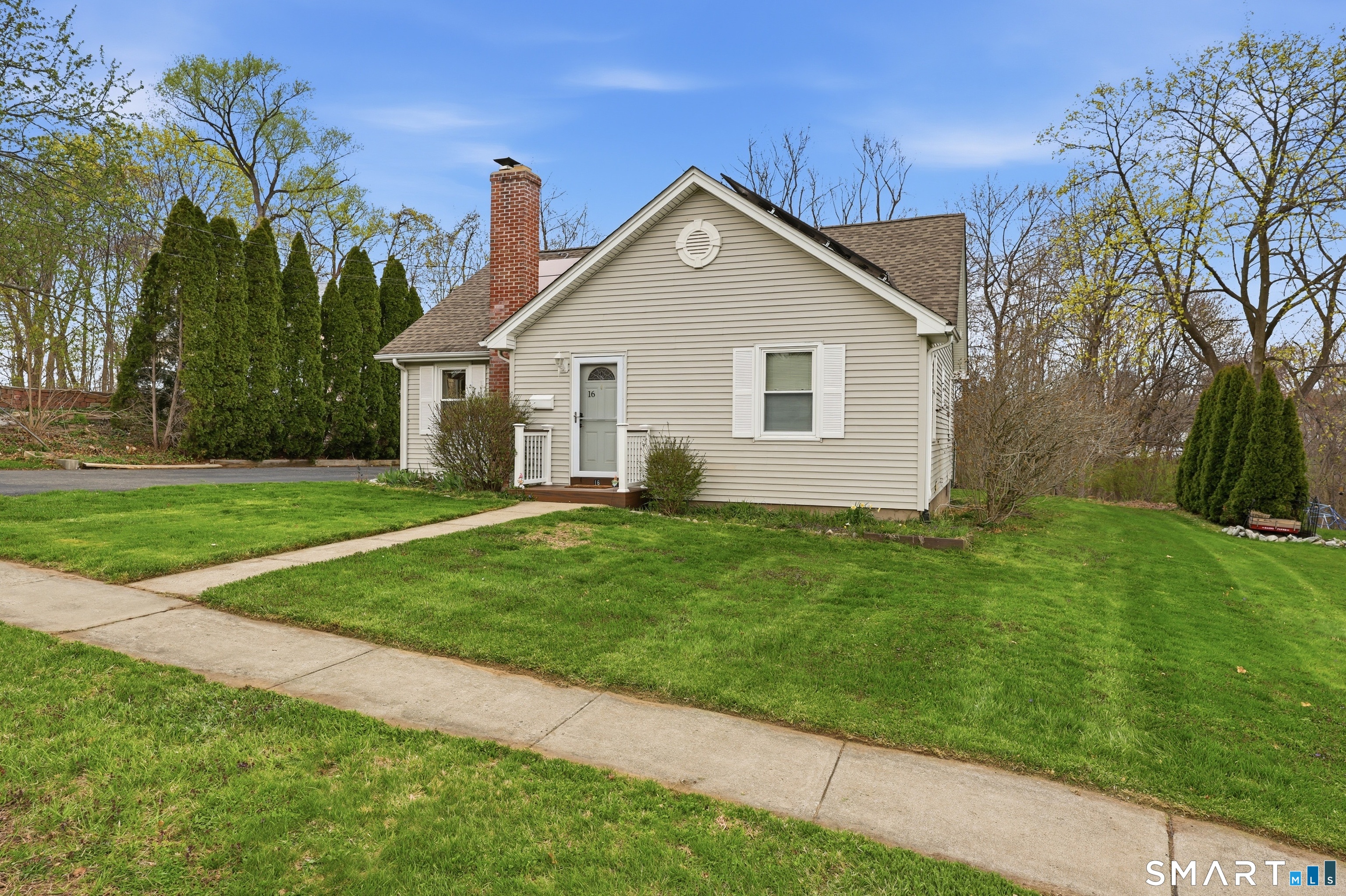 16 Parker Street Enfield CT 06082