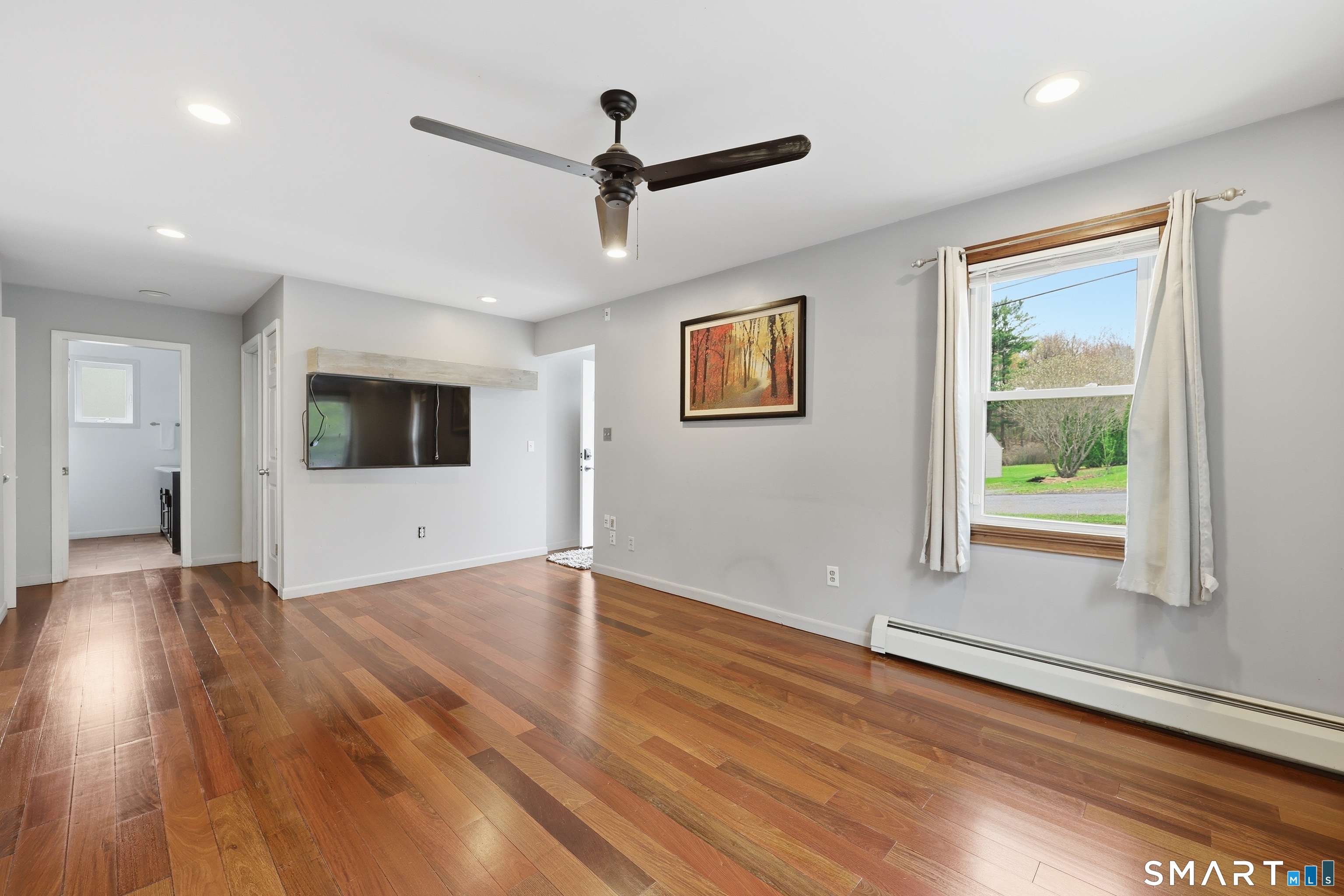 16 Parker Street Enfield CT 06082