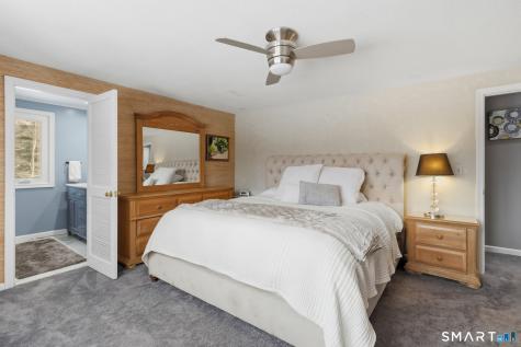 324 Old Farms Road Simsbury CT 06070