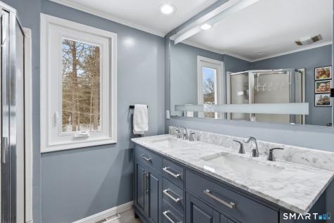 324 Old Farms Road Simsbury CT 06070