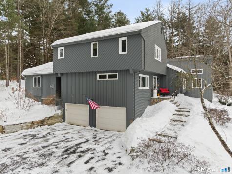 324 Old Farms Road Simsbury CT 06070