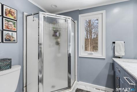 324 Old Farms Road Simsbury CT 06070