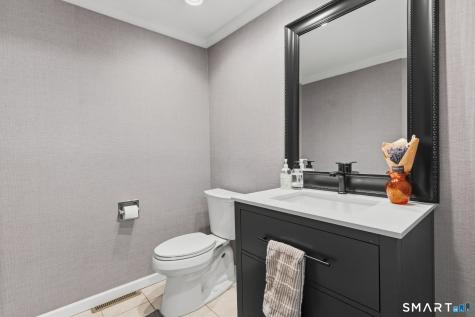 324 Old Farms Road Simsbury CT 06070