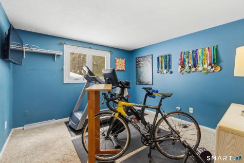 324 Old Farms Road Simsbury CT 06070