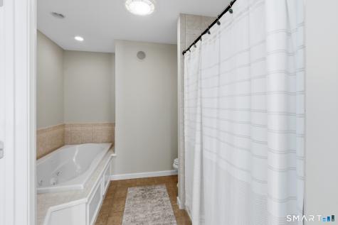 324 Old Farms Road Simsbury CT 06070