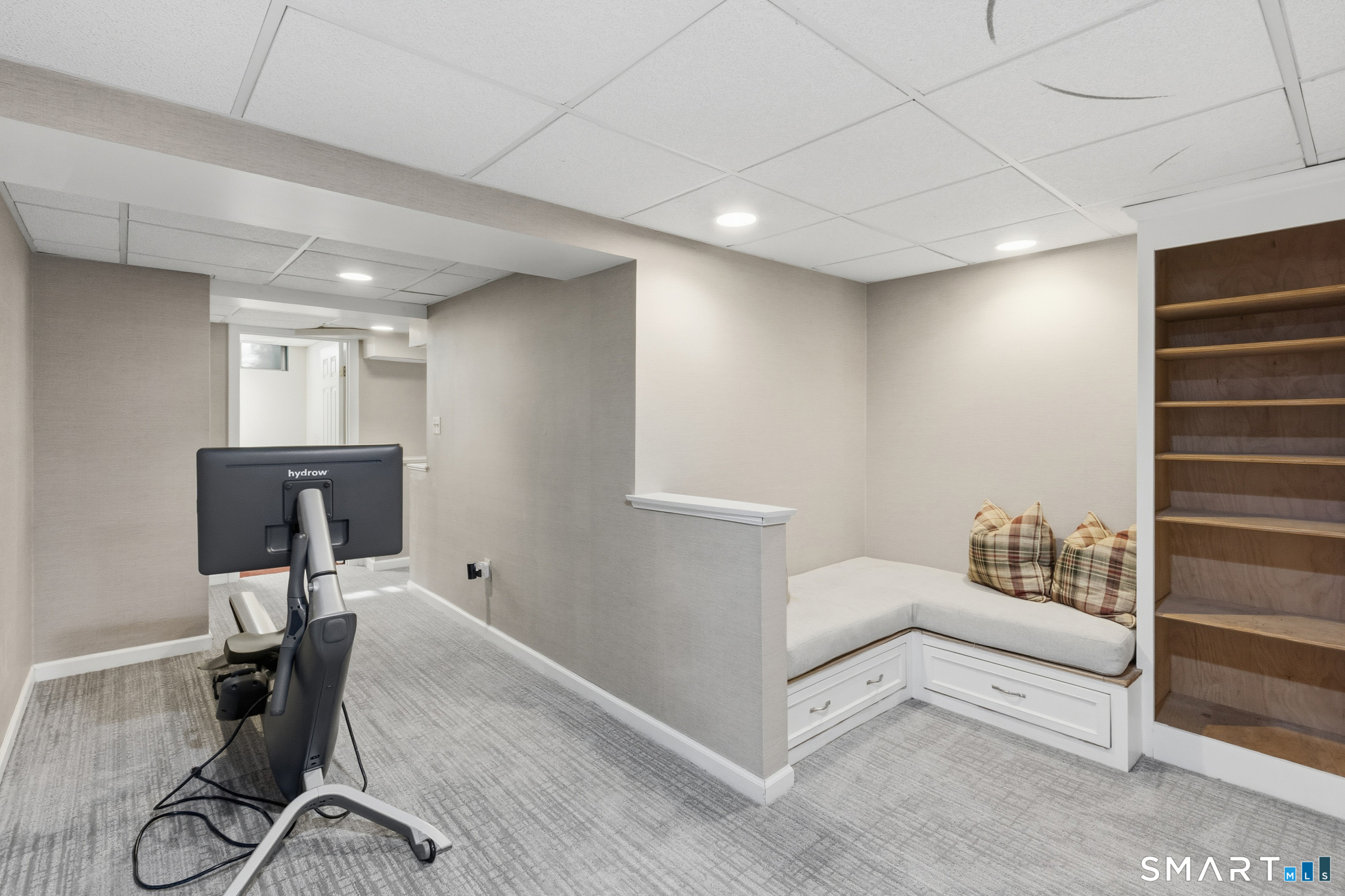 324 Old Farms Road Simsbury CT 06070