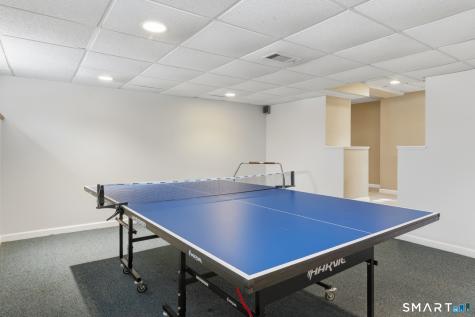 324 Old Farms Road Simsbury CT 06070