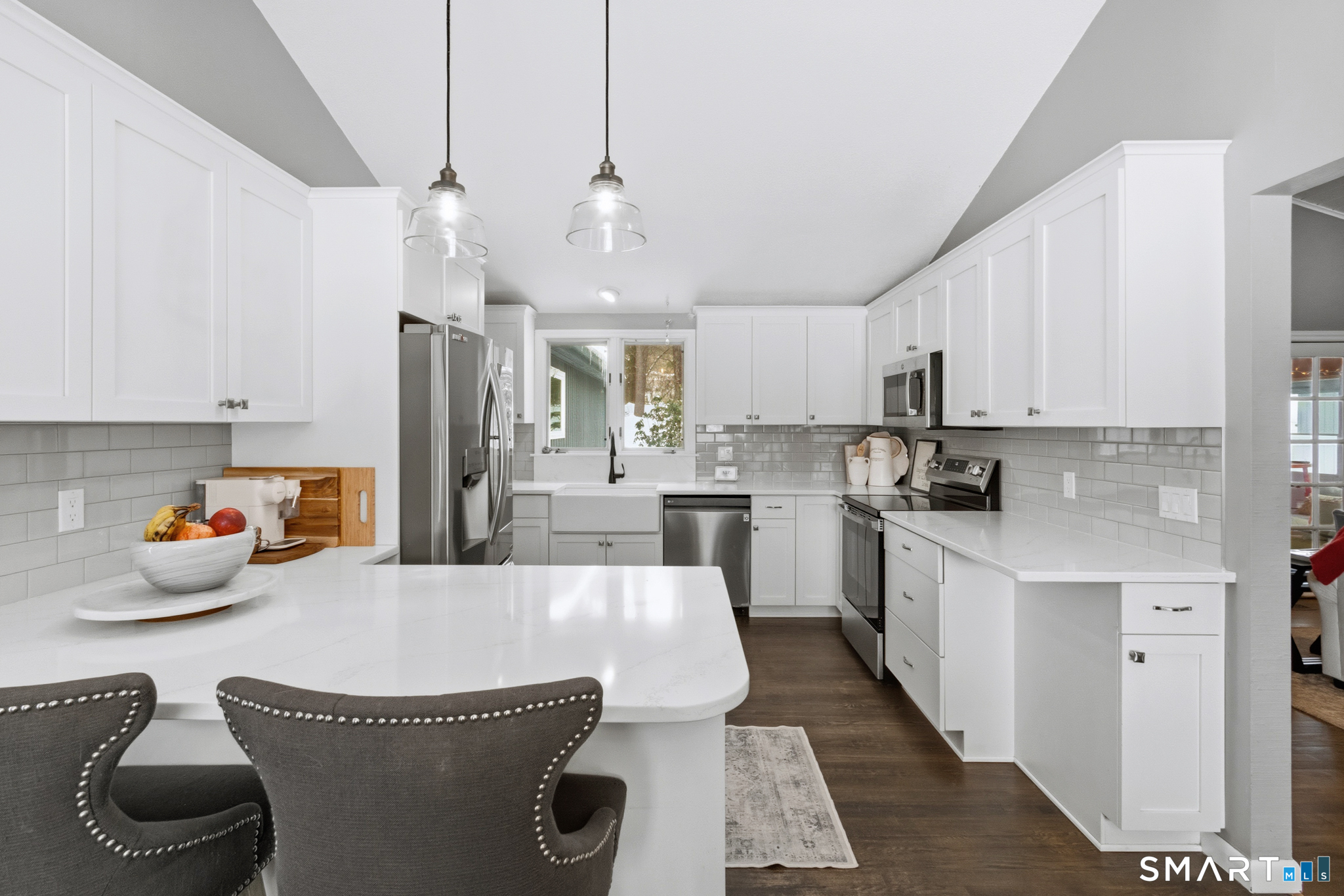 324 Old Farms Road Simsbury CT 06070