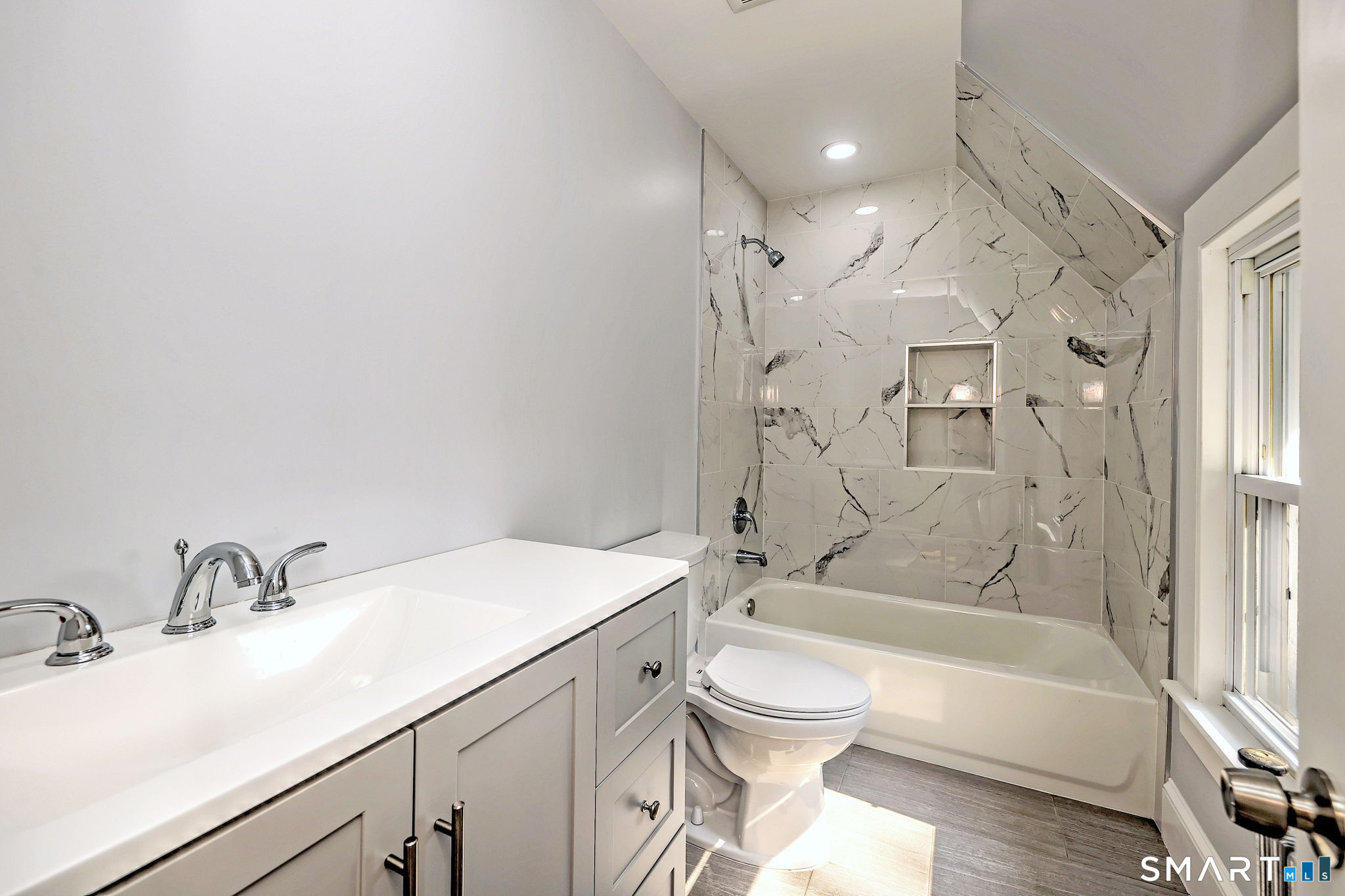 30 Tremont Street Meriden CT 06450