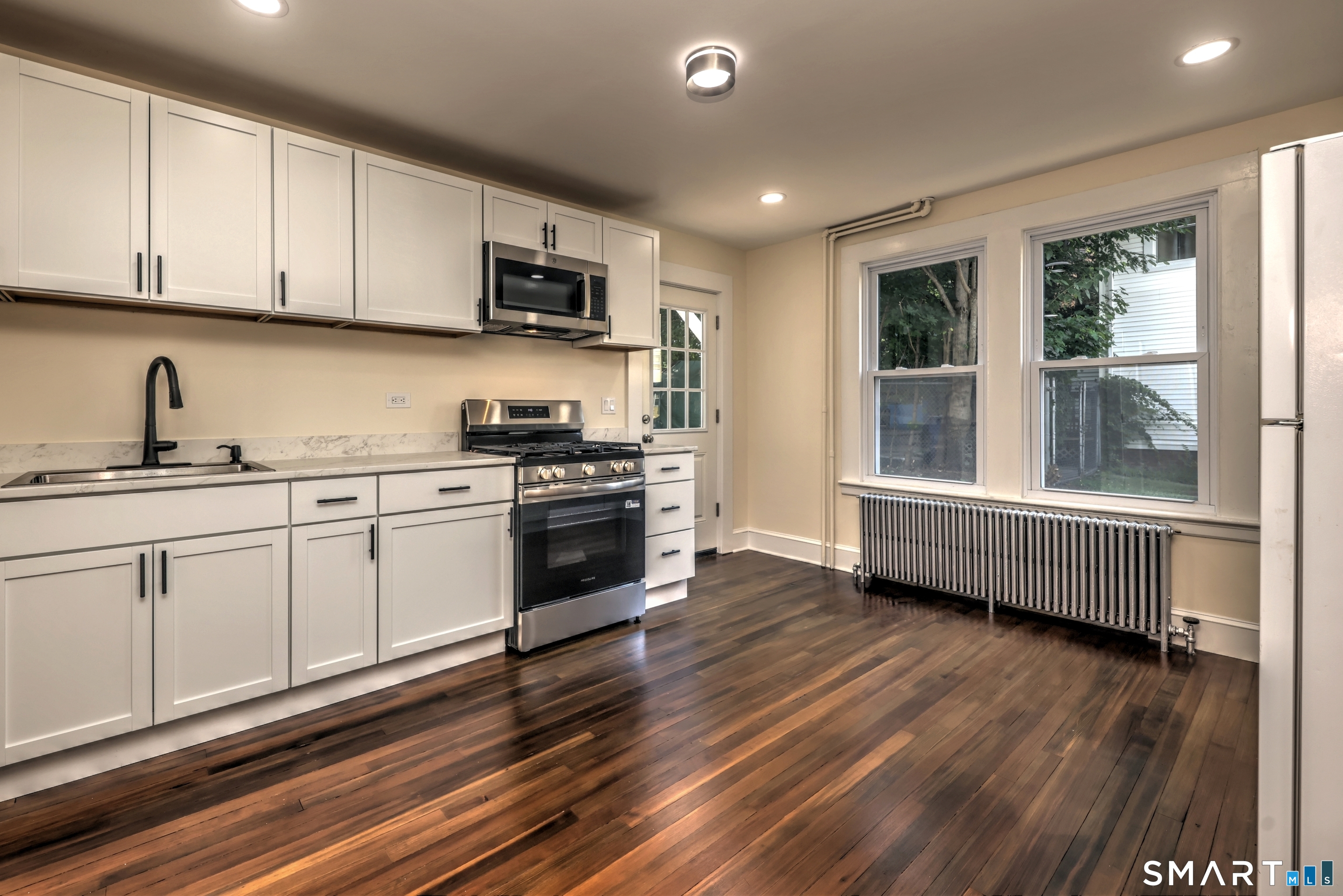 30 Tremont Street Meriden CT 06450