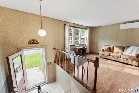 31 Saint Peters Court Putnam CT 06260