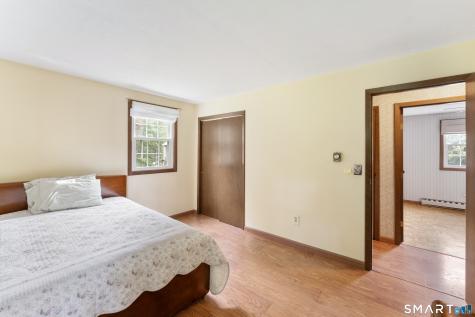 31 Saint Peters Court Putnam CT 06260