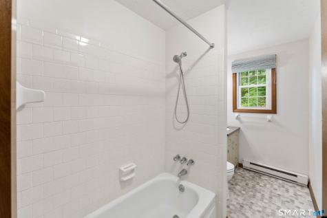 31 Saint Peters Court Putnam CT 06260