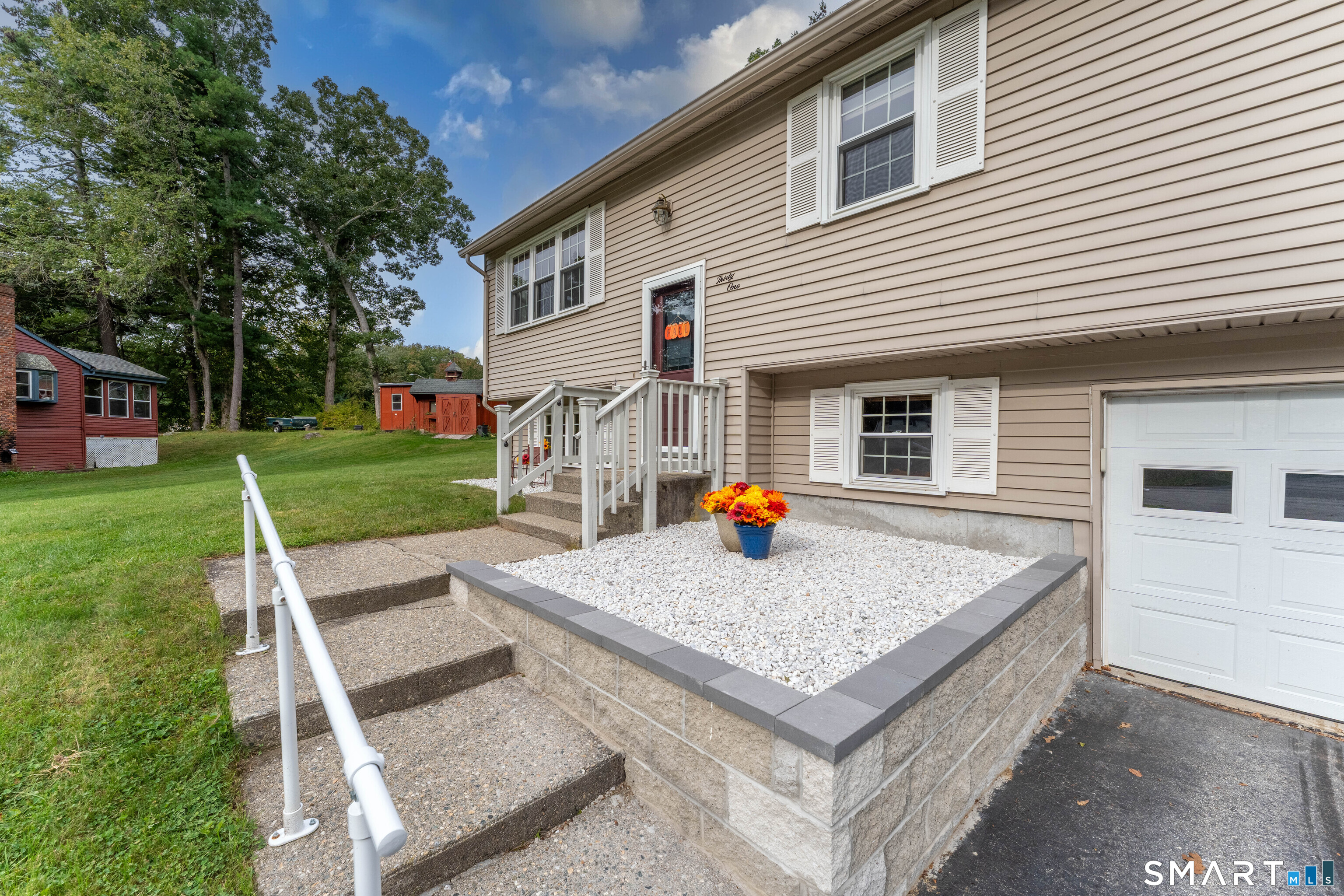 31 Saint Peters Court Putnam CT 06260