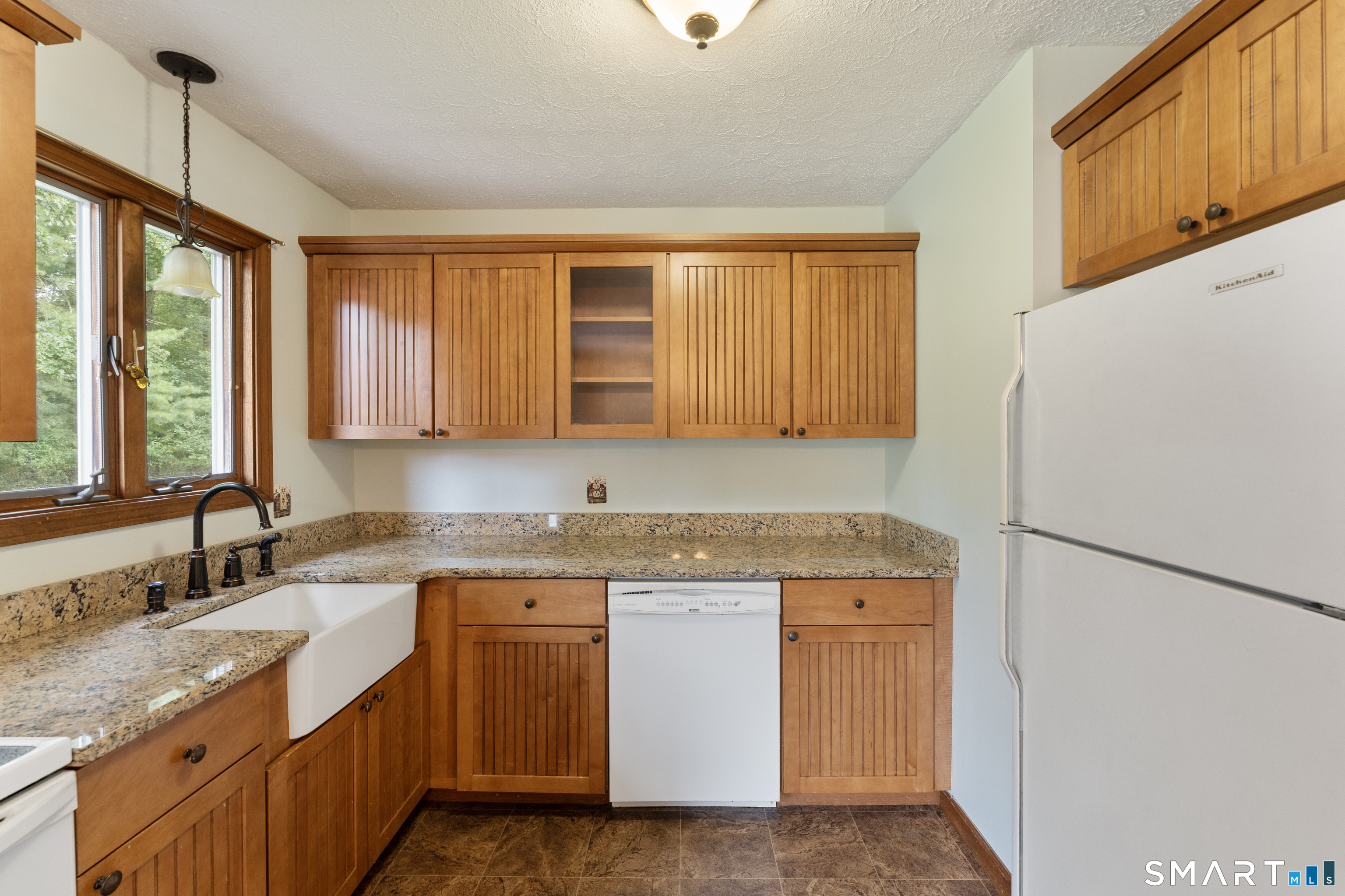 31 Saint Peters Court Putnam CT 06260