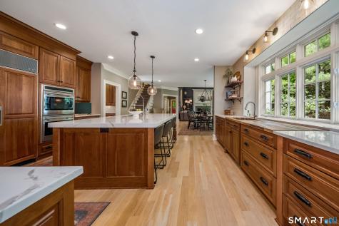 63 Westland Road Avon CT 06001