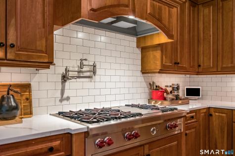 63 Westland Road Avon CT 06001