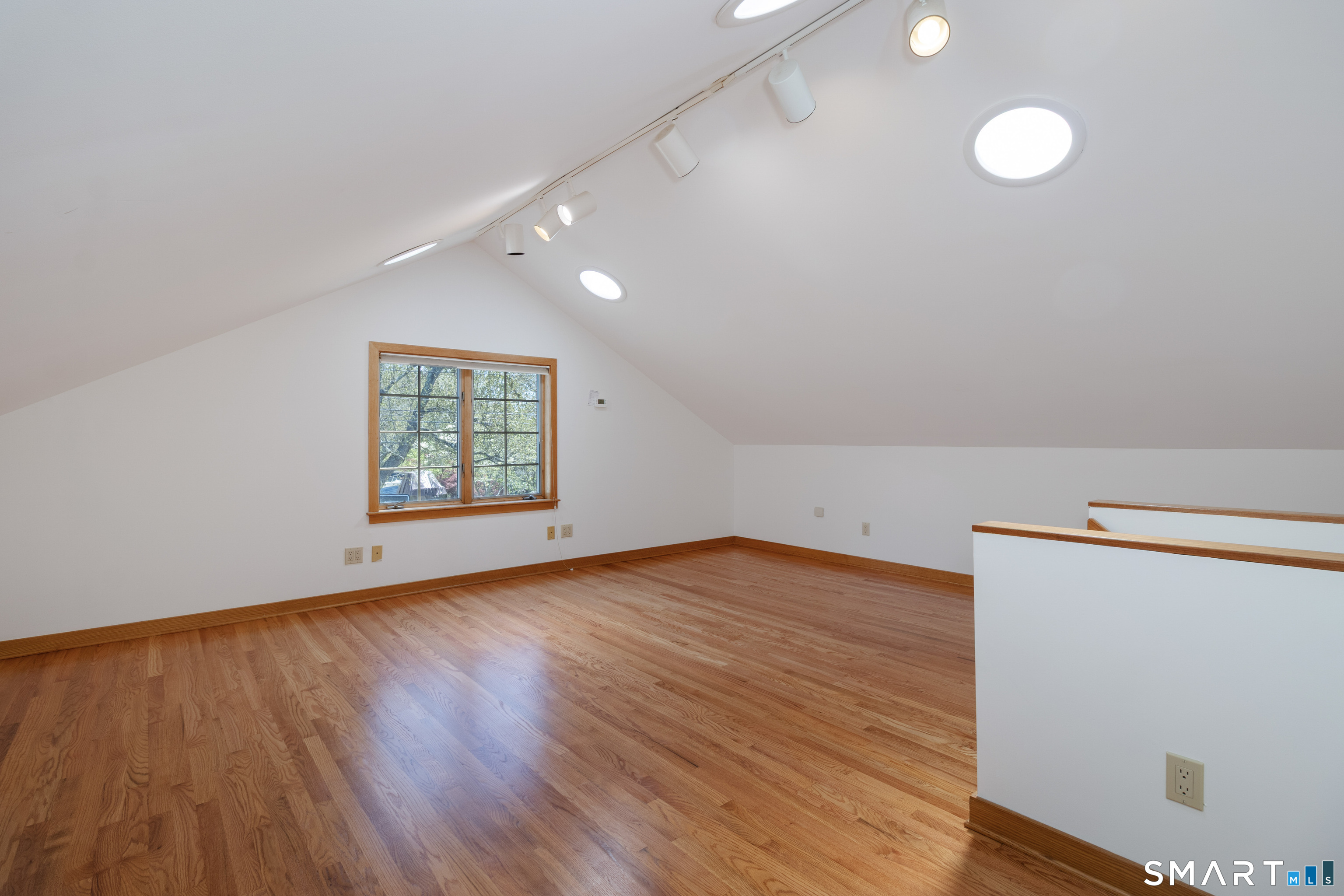 9 Howd Avenue Branford CT 06405