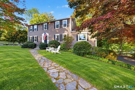 12 Thornwood Place Trumbull CT 06611