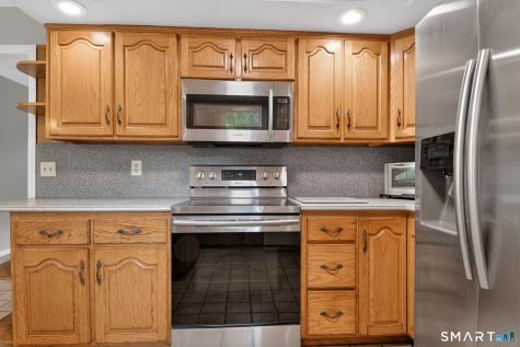 60 Round Hill Terrace Milford CT 06461