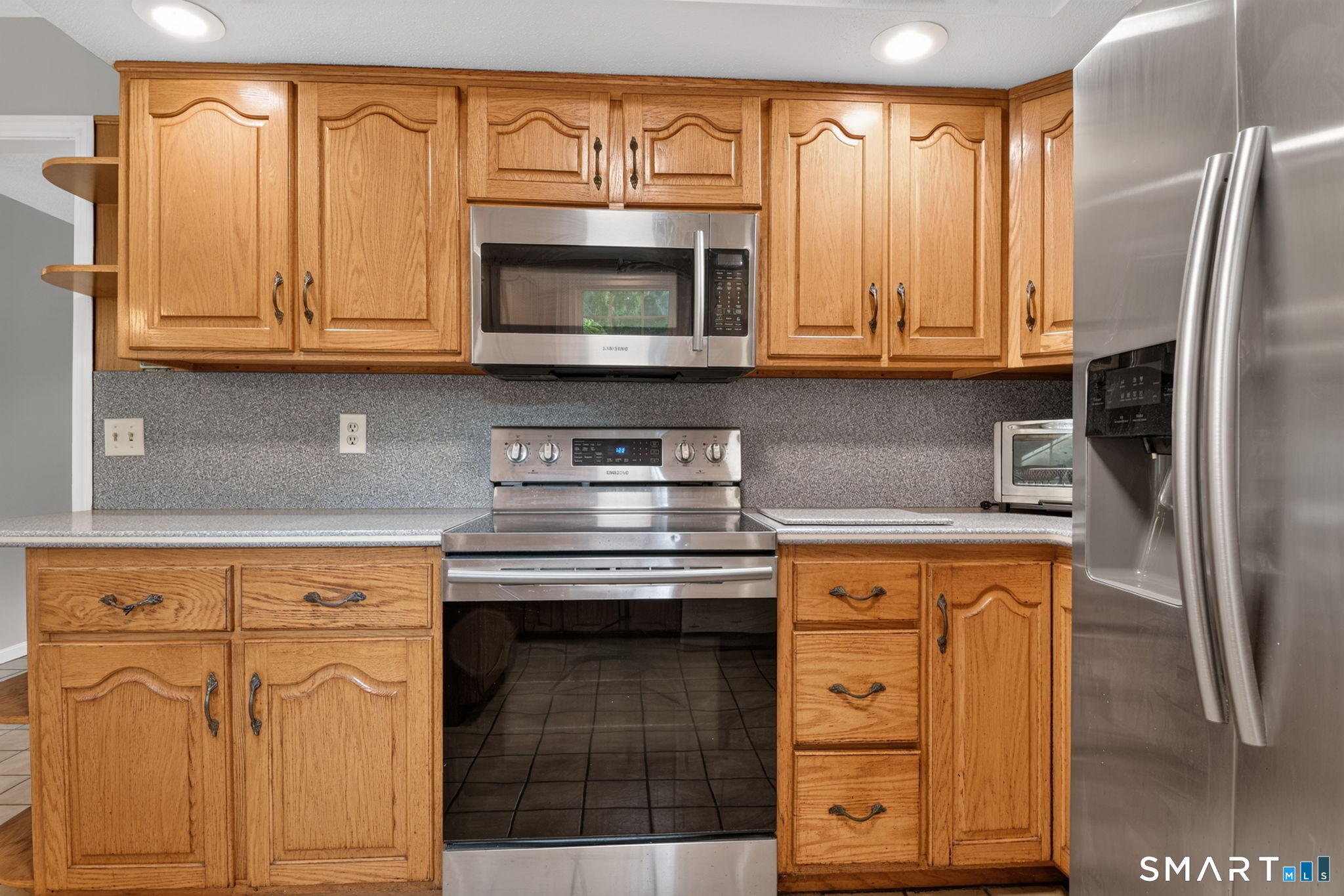 60 Round Hill Terrace Milford CT 06461