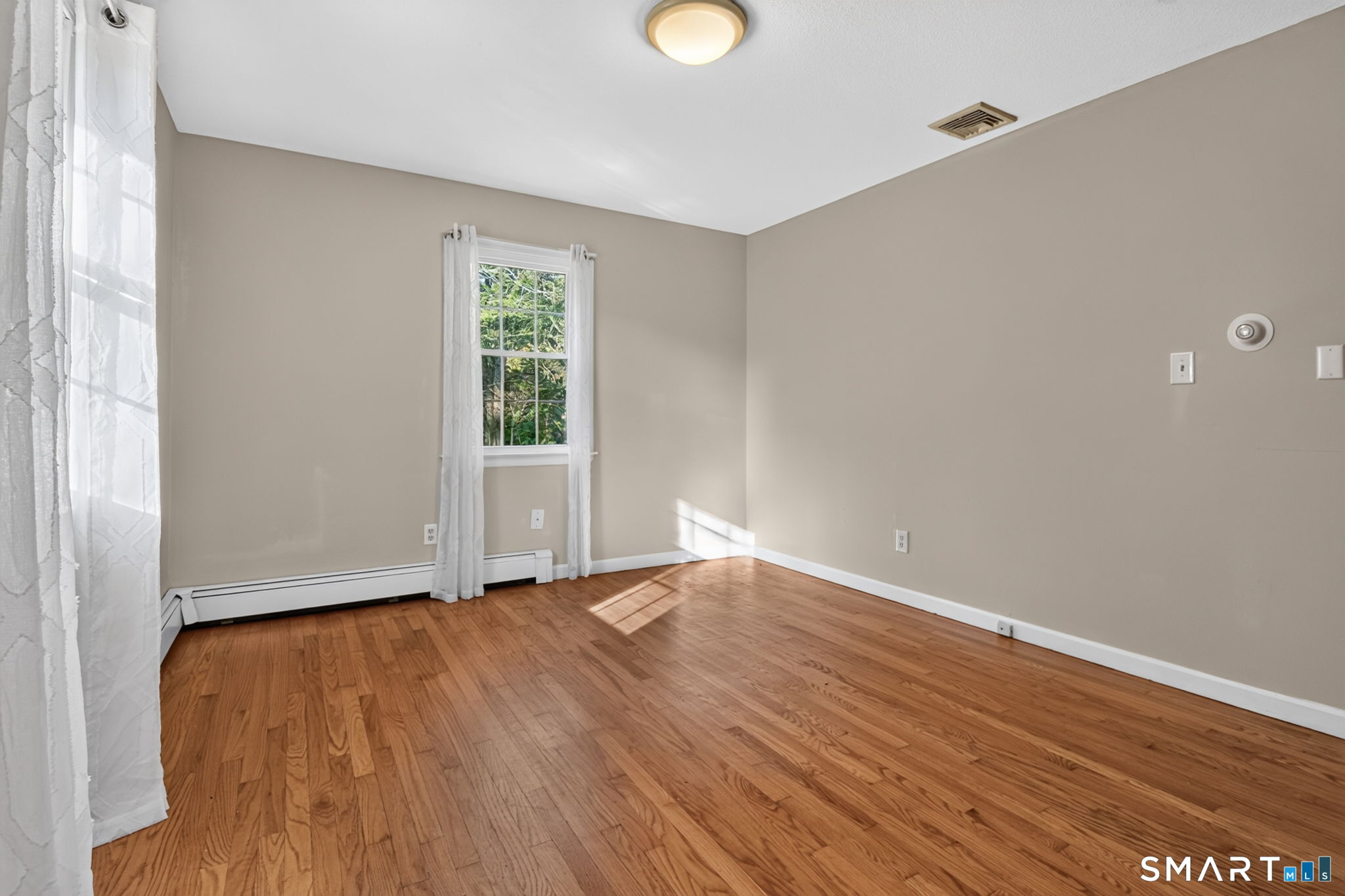 60 Round Hill Terrace Milford CT 06461