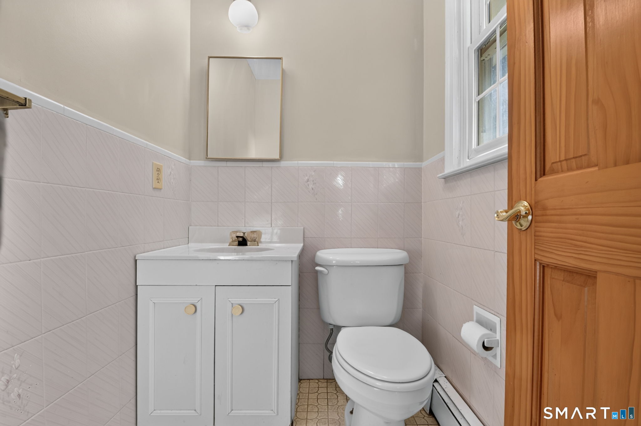 60 Round Hill Terrace Milford CT 06461