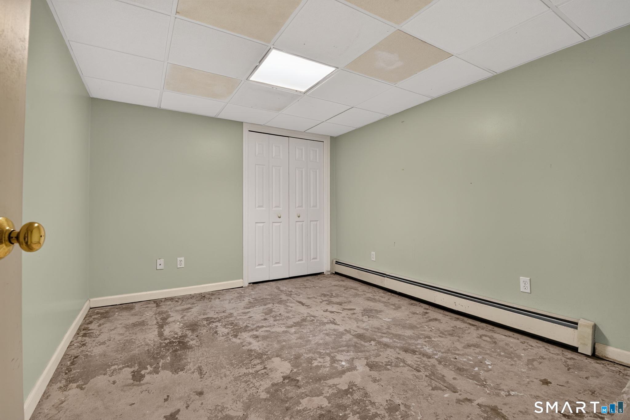 60 Round Hill Terrace Milford CT 06461