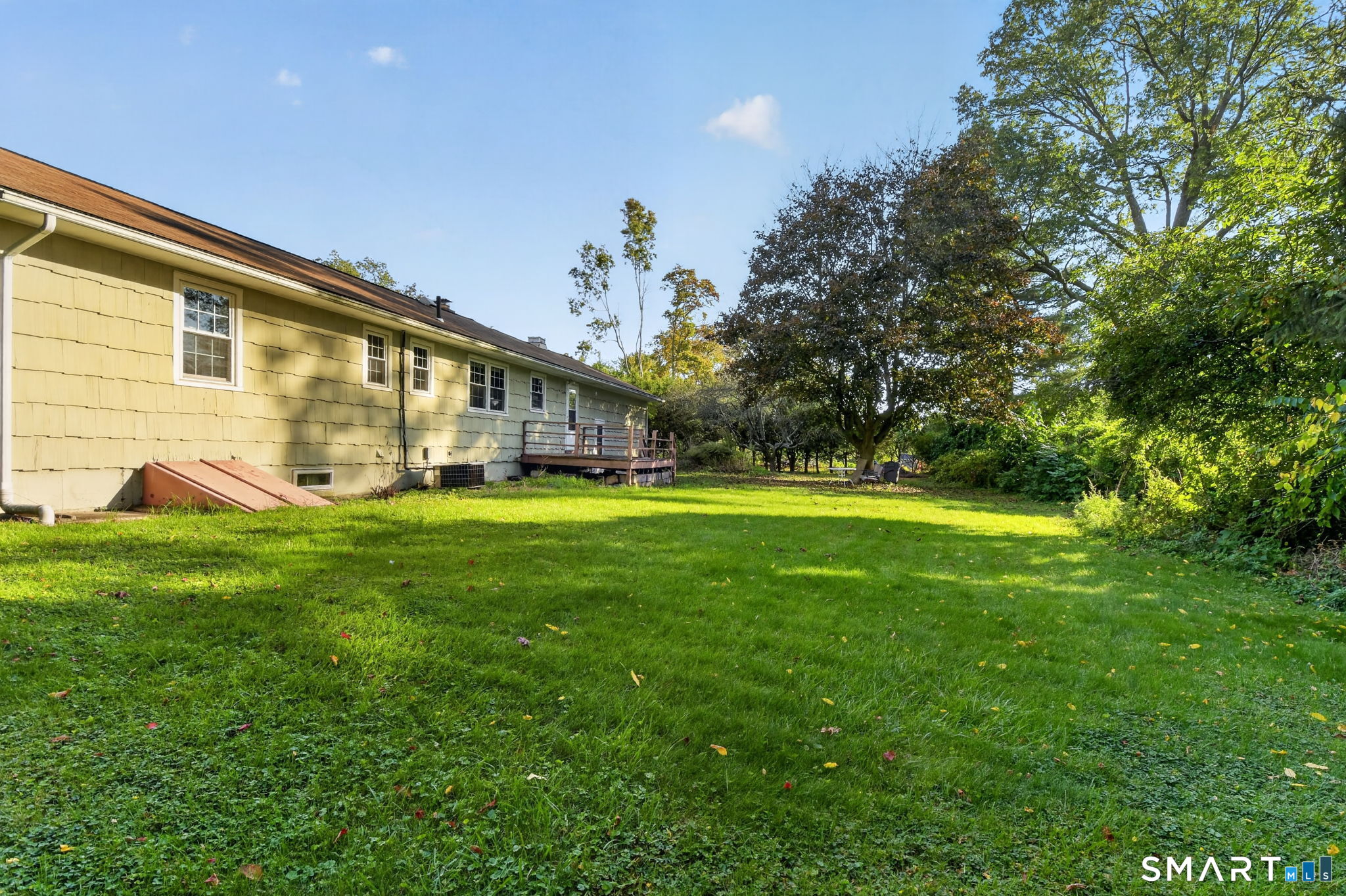 60 Round Hill Terrace Milford CT 06461