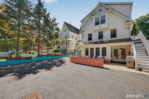 215 Knickerbocker Avenue Stamford CT 06907