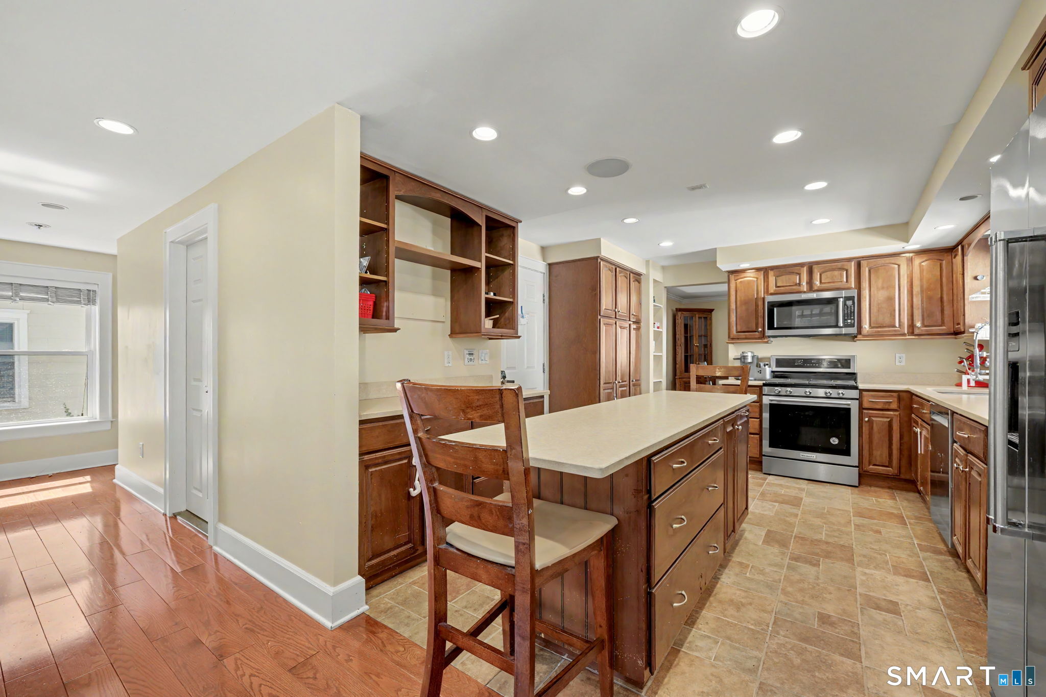 215 Knickerbocker Avenue Stamford CT 06907