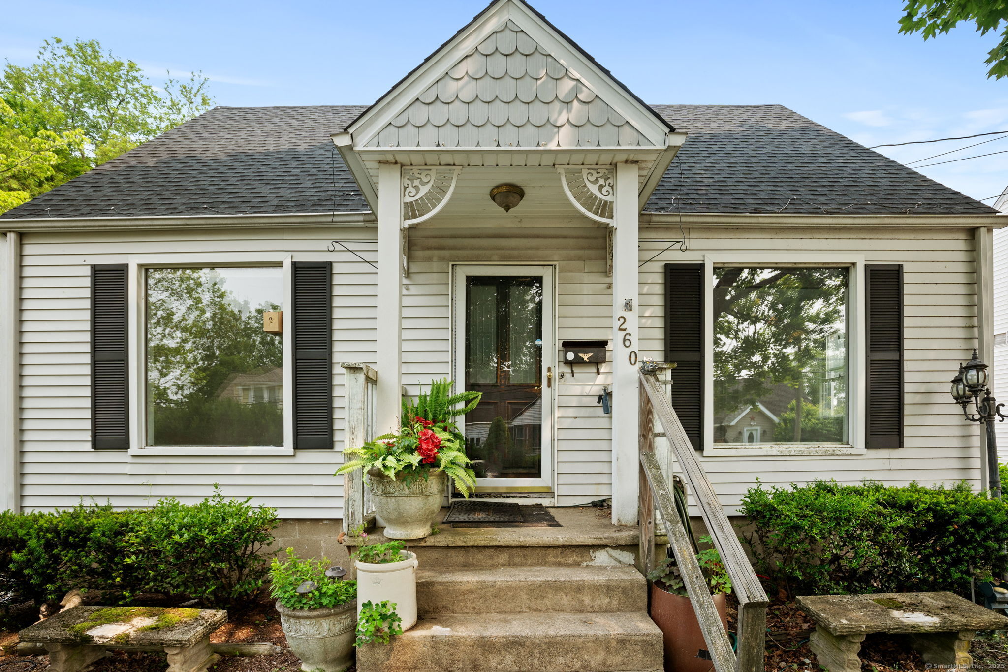 260 Robin Street Bridgeport CT 06606